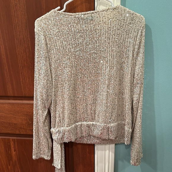 Sequins top - Picture 3 of 3